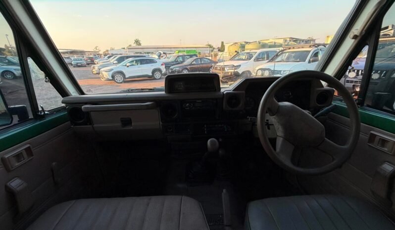 
								1996 Toyota 𝗟𝗔𝗡𝗗𝗖𝗥𝗨𝗜𝗦𝗘𝗥 𝗧𝗥𝗢𝗢𝗣𝗖𝗔𝗥𝗥𝗜𝗘𝗥 (𝟰𝘅𝟰) full									