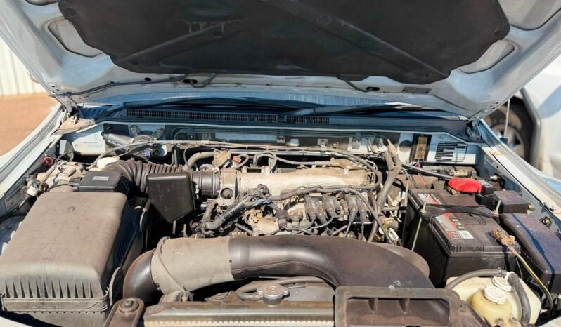 
								2002 Mitsubishi 𝗣𝗔𝗝𝗘𝗥𝗢 𝗚𝗟𝗦 𝗟𝗪𝗕 (𝟰𝘅𝟰) 𝟳 𝗦𝗘𝗔𝗧𝗘𝗥 full									