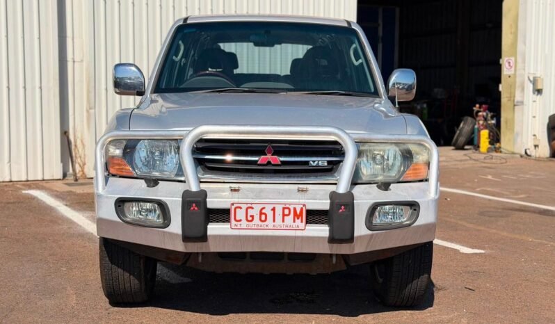 
								2002 Mitsubishi 𝗣𝗔𝗝𝗘𝗥𝗢 𝗚𝗟𝗦 𝗟𝗪𝗕 (𝟰𝘅𝟰) 𝟳 𝗦𝗘𝗔𝗧𝗘𝗥 full									
