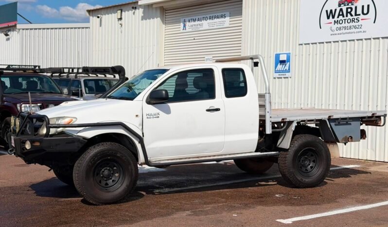 
								2006 Toyota Hilux 4×4 full									