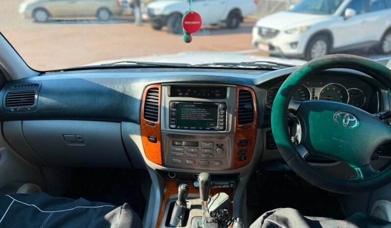
								2004 TOYOTA LANDCRUISER SAHARA (4×4) full									