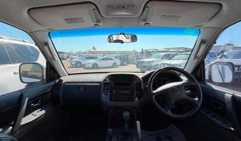 
								2002 Mitsubishi 𝗣𝗔𝗝𝗘𝗥𝗢 𝗚𝗟𝗦 𝗟𝗪𝗕 (𝟰𝘅𝟰) 𝟳 𝗦𝗘𝗔𝗧𝗘𝗥 full									