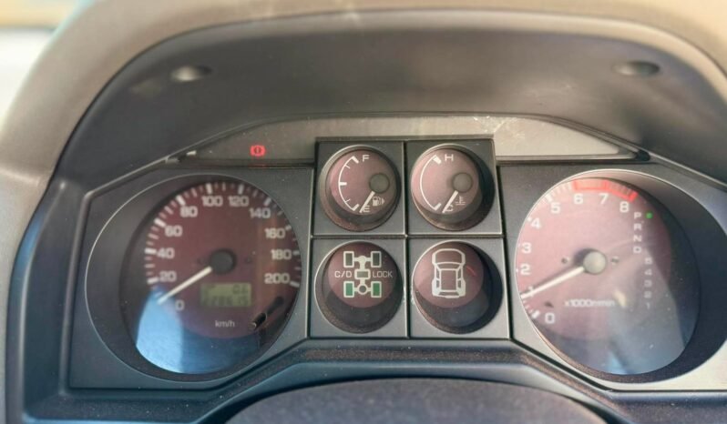
								2002 Mitsubishi 𝗣𝗔𝗝𝗘𝗥𝗢 𝗚𝗟𝗦 𝗟𝗪𝗕 (𝟰𝘅𝟰) 𝟳 𝗦𝗘𝗔𝗧𝗘𝗥 full									